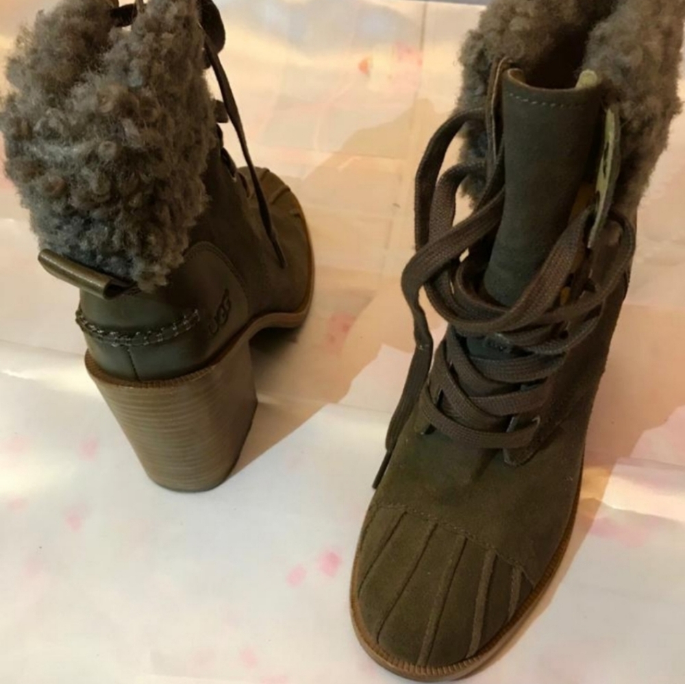 Ugg boot - Picture 3 of 3
